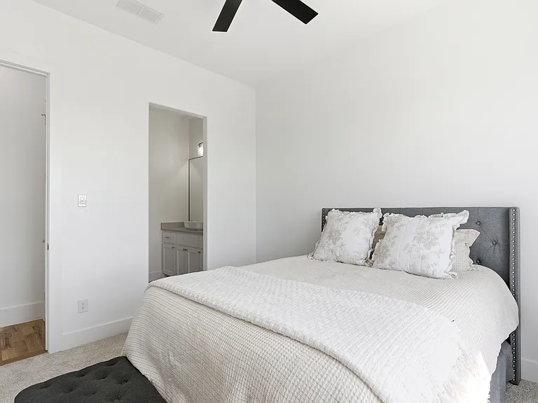 5306 Calle Dr — Photo 29