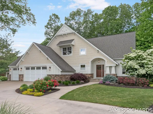 15011 Greybirch Ln, Spring Lake, MI 49456