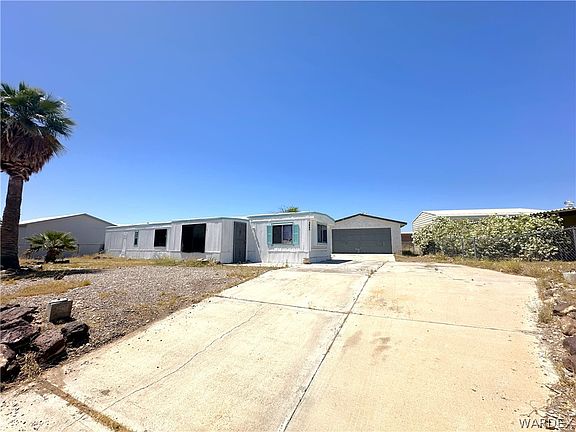 2nd image of 1621 Dean Drive