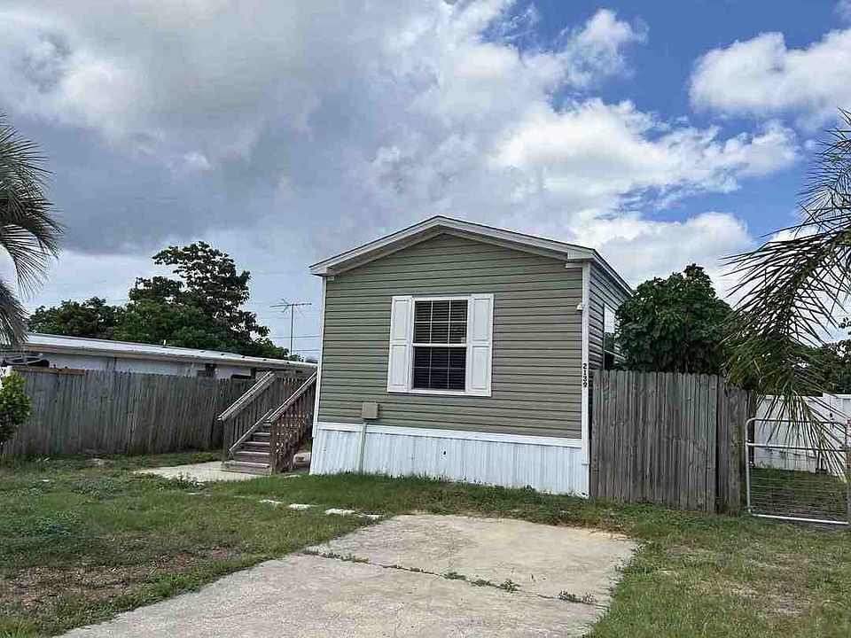 1st image of 2139 Orange Dr