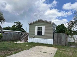 2139 Orange Dr, Holiday, FL 34691