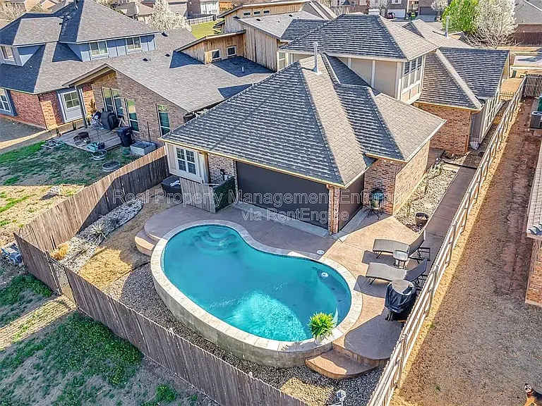 12109 Crystal Gardens Pl — Photo 3