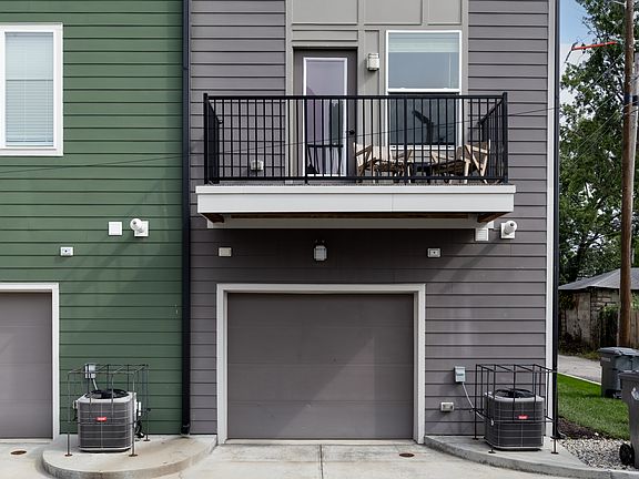 4th image of 2107 Coretta Way