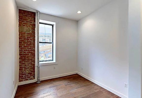 4th image of 1011 Union St Floor 2