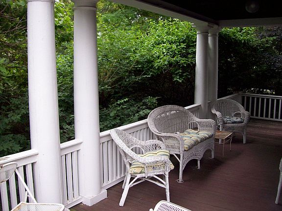 wrap around porch