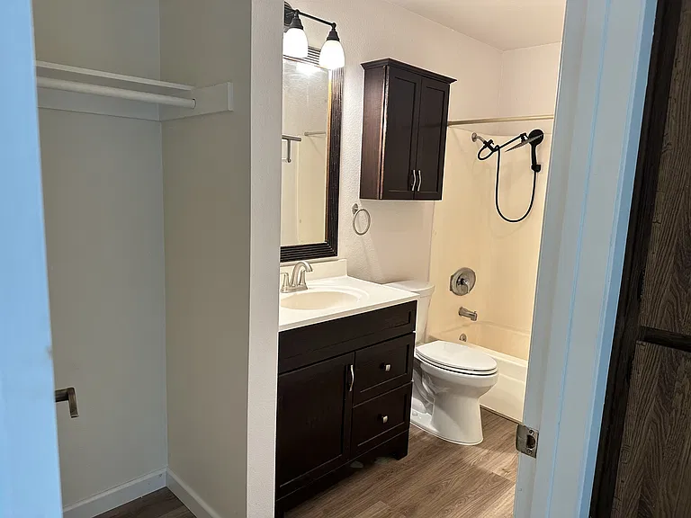 5906 Rancho Mission Rd — Photo 12
