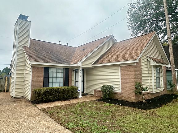 2nd image of 7091 Maryland Cir S