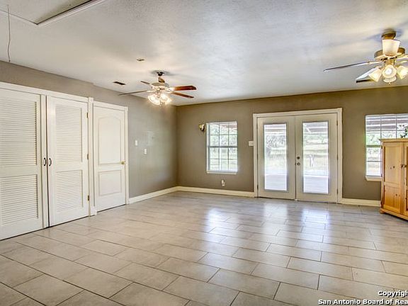 5th image of 27812 Bonn Mountain St