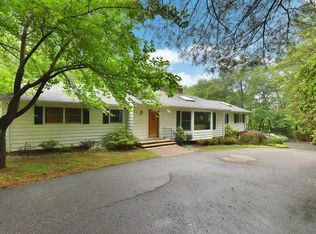 44 Green Hill Rd, Kinnelon, NJ 07405