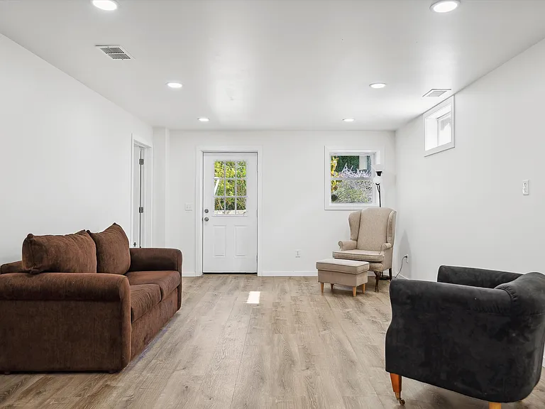 12 Sunset Dr — Photo 17