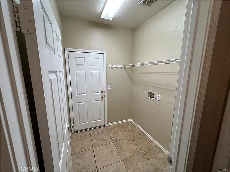126 Ibiza Ln — Photo 16