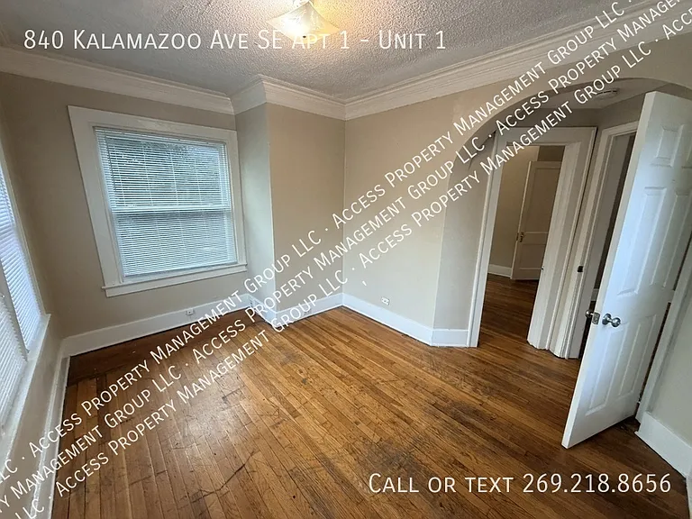840 Kalamazoo Ave SE #1 — Photo 13