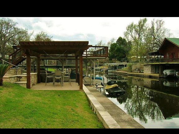 5th image of 402 County Road 131