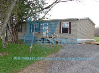 5590 Goodale Rd, Canandaigua, NY 14424