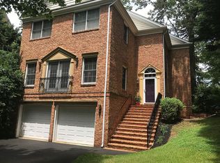 3718 N Randolph St, Arlington, VA 22207