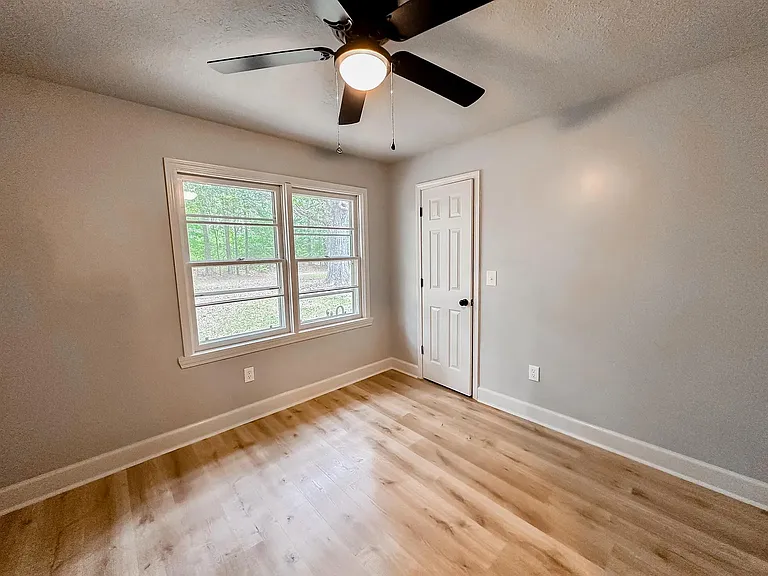 11340 Highway 12 E — Photo 11