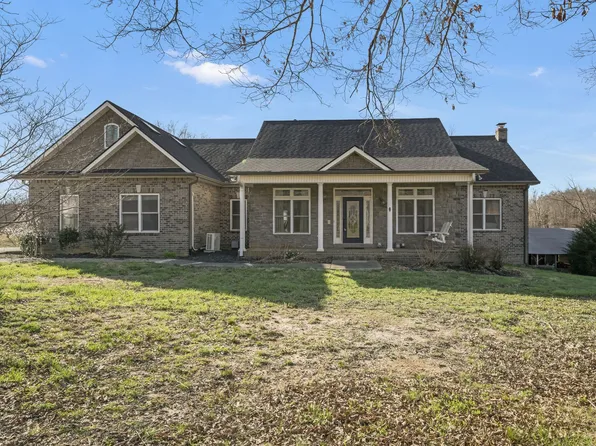 1053 Hall Cemetery Rd, Burns, TN 37029