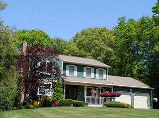 35 Rollingwood Dr, Johnston, RI 02919