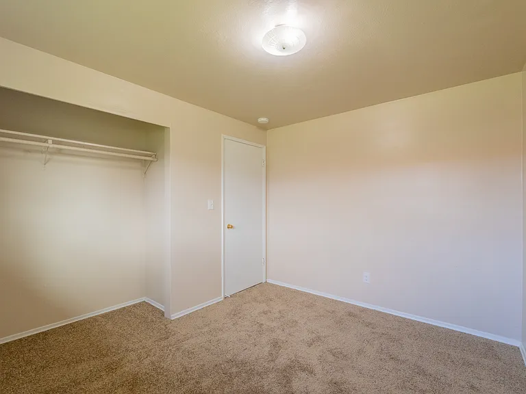 10922 Freiday St SW #C — Photo 11