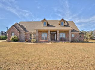 327 N Ash St, Crescent, OK 73028