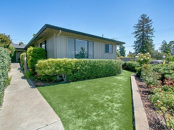 2nd image of 3000 Crystal Heights Dr