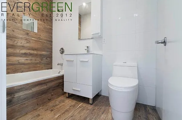 Rented by Evergreen Apartments BK | media 26