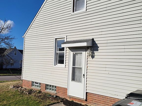 2nd image of 4877 E 86th St