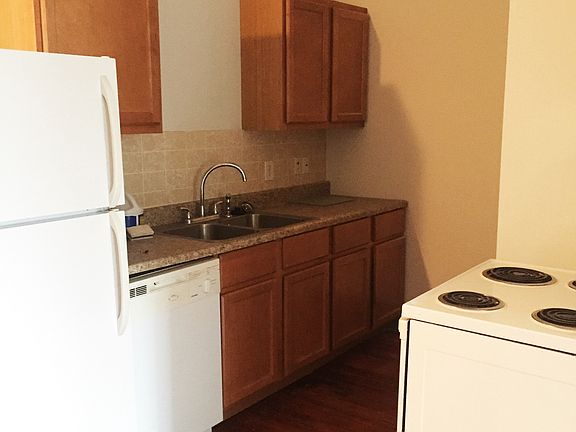 2nd image of 3006 S Jefferson Ave #2nd