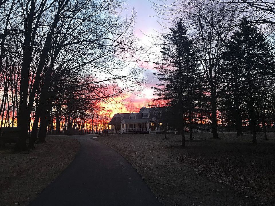 Beautiful winter sunrise 