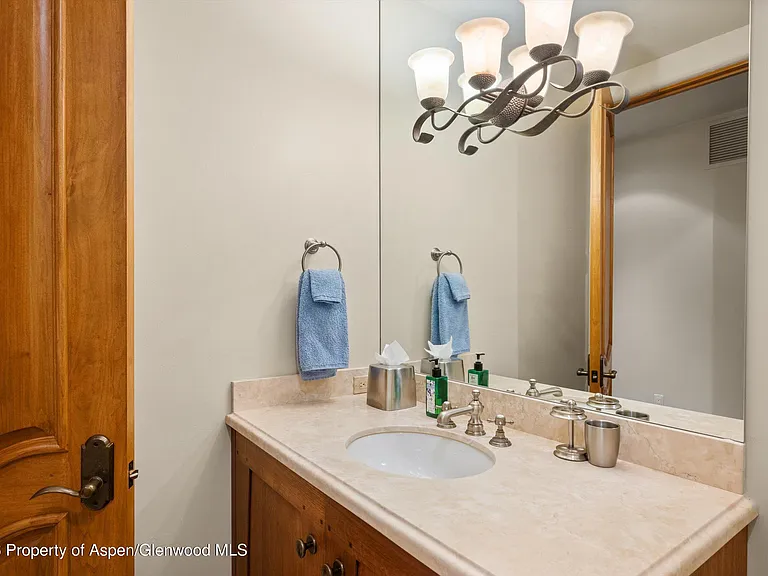 691 Pfister Dr — Photo 59