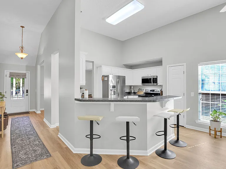 115 Sunrise Ln — Photo 13