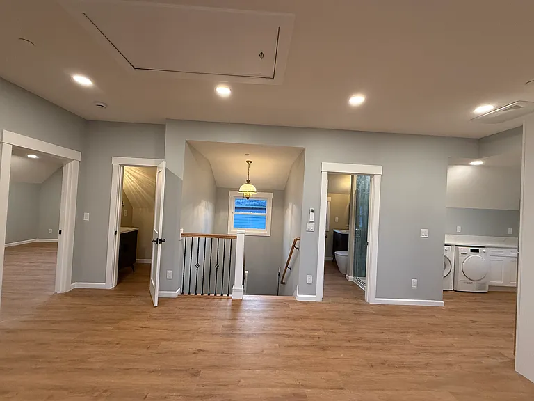 2367 NW Kearney St #7 — Photo 12