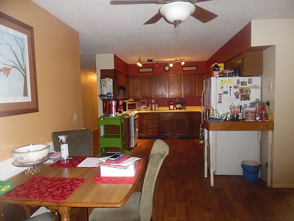 Dining & Kitchen