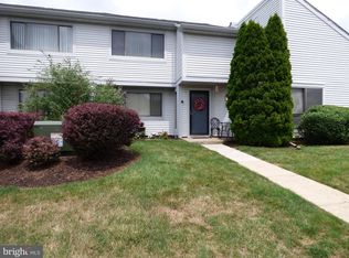 302 Monroe Dr, Harleysville, PA 19438