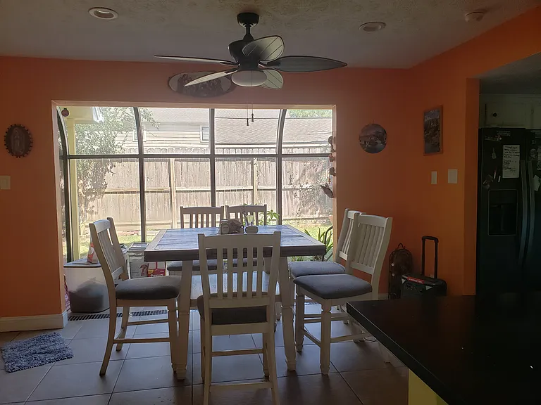 8106 Dorrcrest Ln — Photo 15