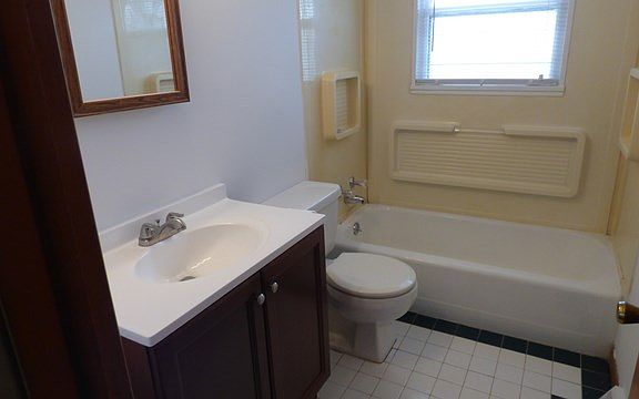 4th image of 340 Barron Blvd