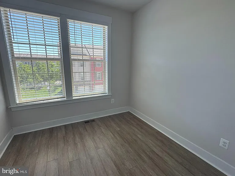 213 Pomegranate Ln — Photo 15