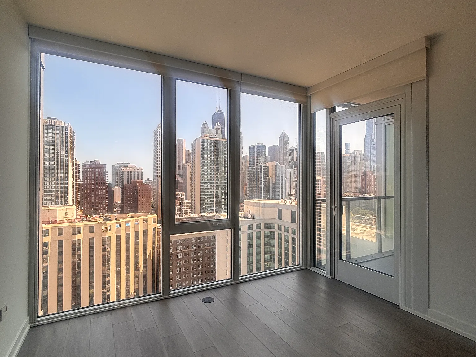 2 bed, 855 sqft, $3,450 — Photo 3