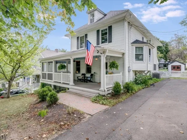 16 Woodland Rd, Bernardsville Boro, NJ 07924