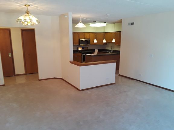 5th image of 201 N Vail Ave APT 503