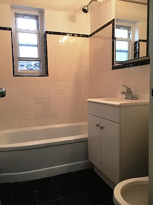 Rented by Prime Realty | media 34