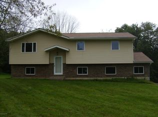 205 Circle Dr S, Saylorsburg, PA 18353