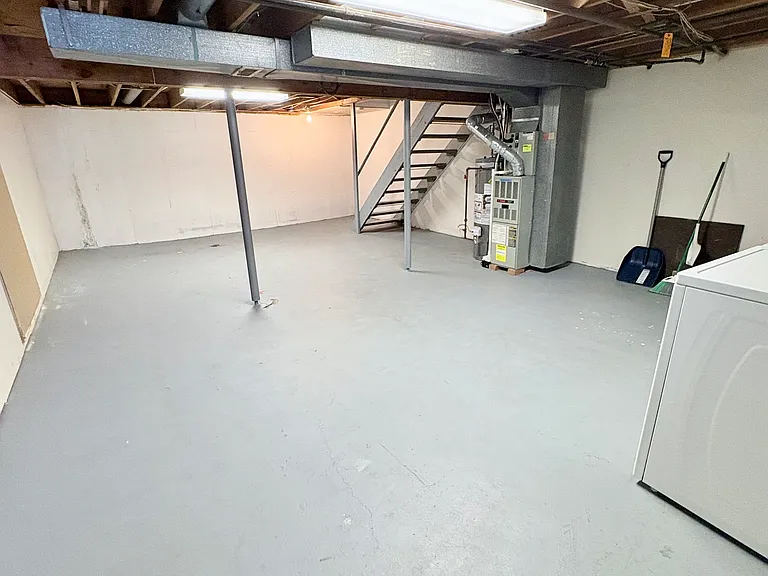 231 Greenmeadow Dr — Photo 18