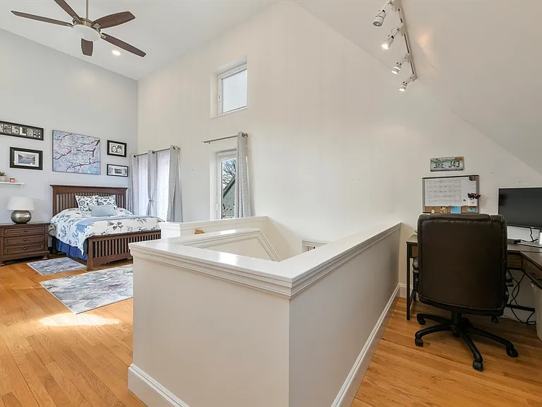 492 Beacon St #82 — Photo 18
