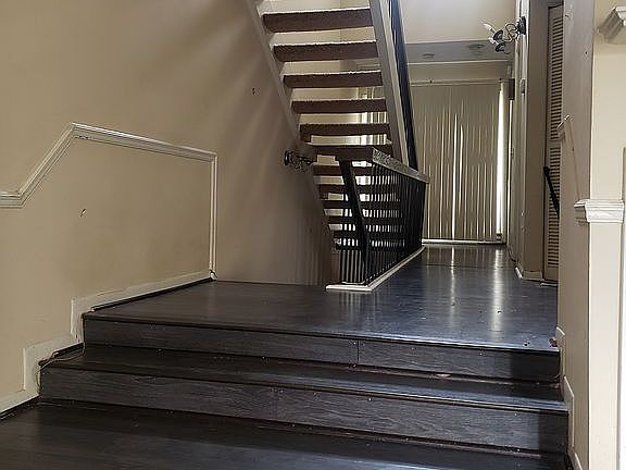 Main floor hallway 