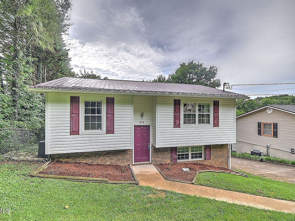 1st image of 1919 Mountain View Ave