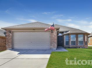 2524 Wakecrest Dr, Fort Worth, TX 76108