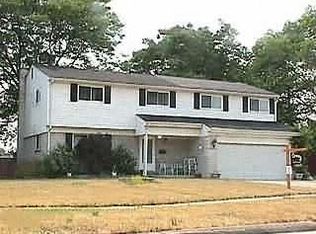 29203 Van, Warren, MI 48092