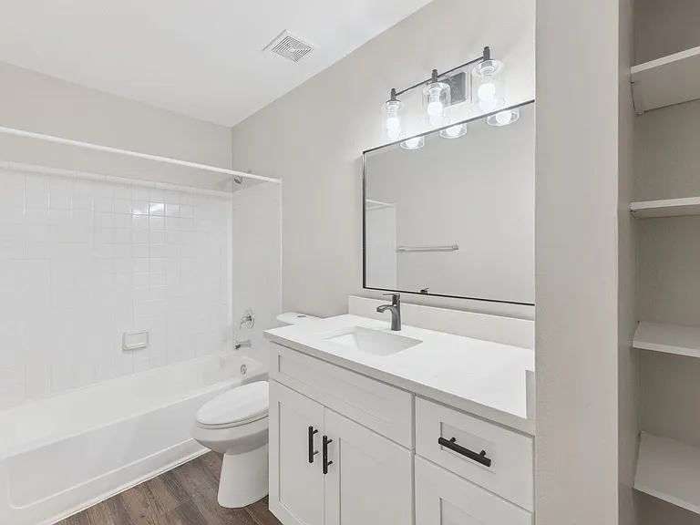 236 Afton Sq #104 — Photo 9