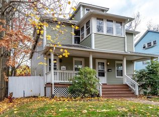 288-290 Pleasant St, Holyoke, MA 01040
